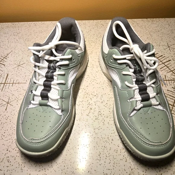 FitVille Athletic Shoes, 8.5W - Picture 2 of 8